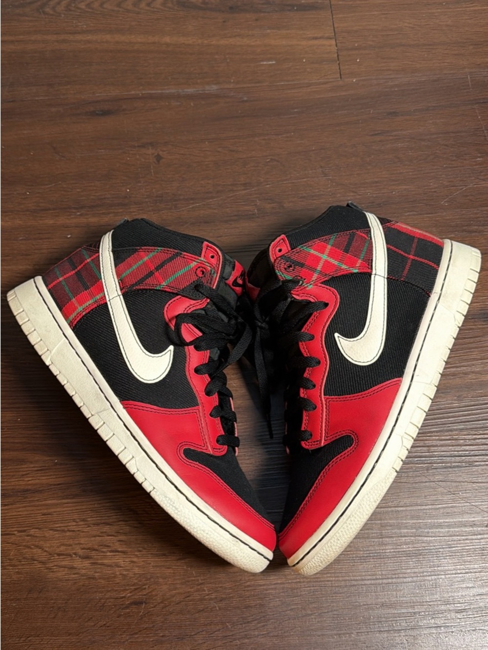 Nike Dunk High SE "Tartan Plaid" sneakers